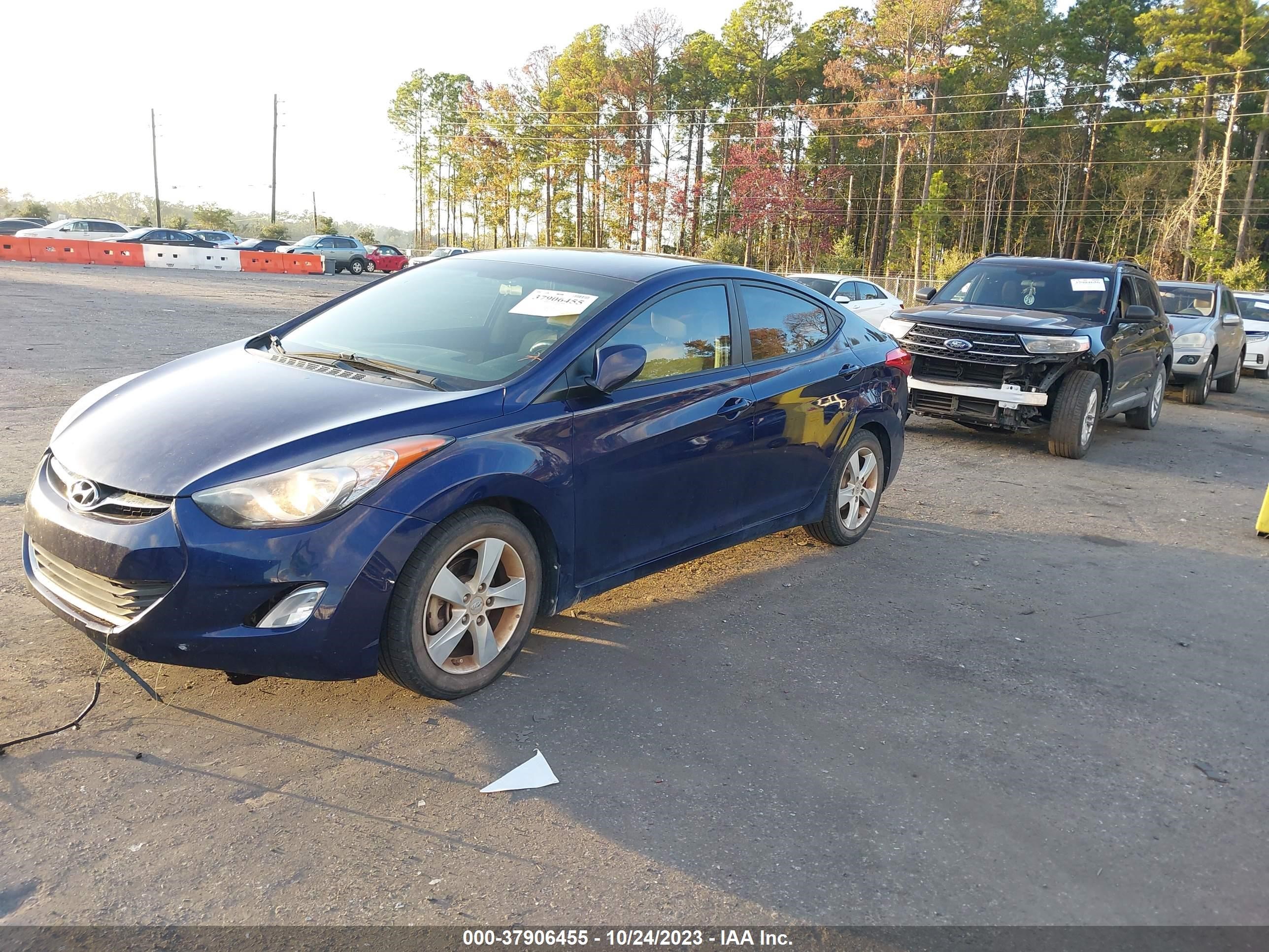 Photo 1 VIN: 5NPDH4AE3DH439312 - HYUNDAI ELANTRA 