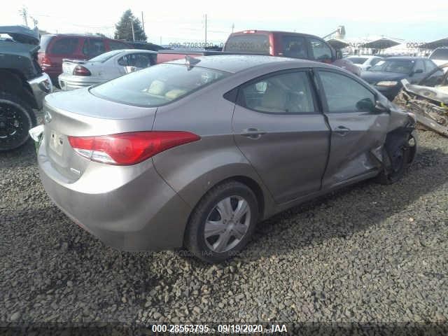 Photo 3 VIN: 5NPDH4AE3DH441996 - HYUNDAI ELANTRA 