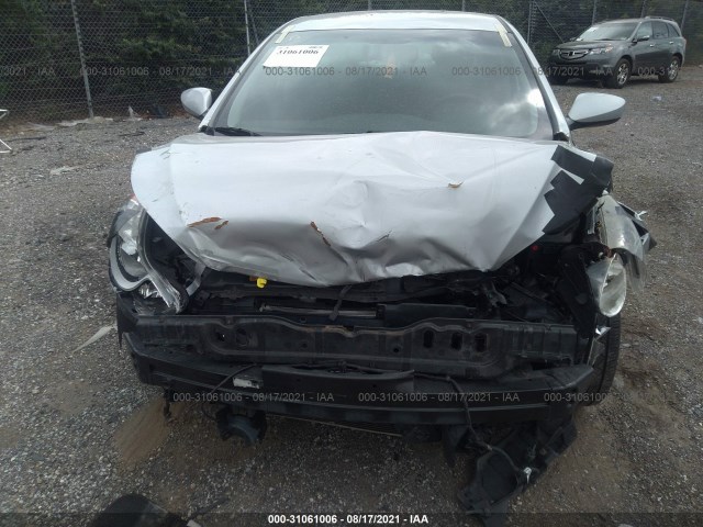 Photo 5 VIN: 5NPDH4AE3DH442940 - HYUNDAI ELANTRA 