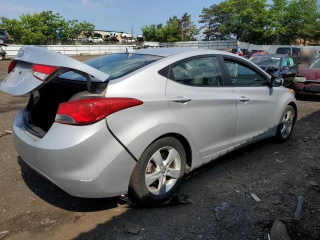 Photo 2 VIN: 5NPDH4AE3DH448740 - HYUNDAI ELANTRA GL 