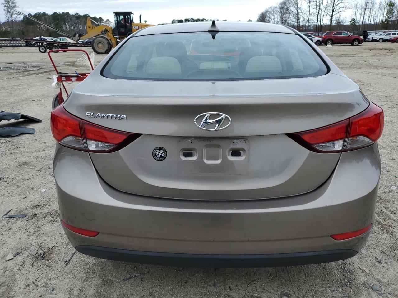 Photo 5 VIN: 5NPDH4AE3EH467757 - HYUNDAI ELANTRA 