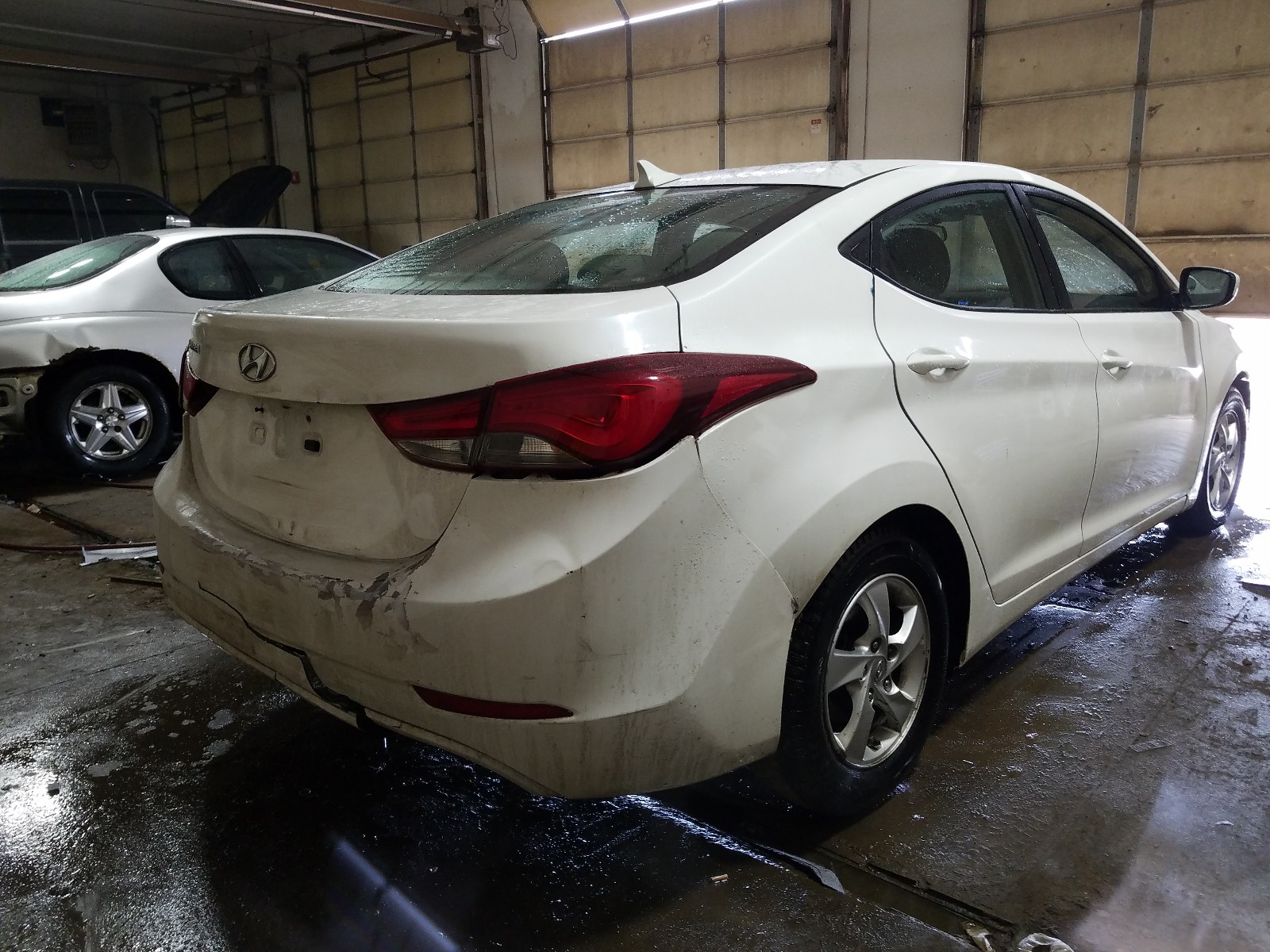 Photo 3 VIN: 5NPDH4AE3EH485773 - HYUNDAI ELANTRA SE 