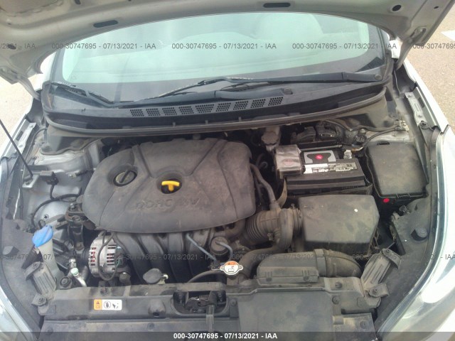 Photo 9 VIN: 5NPDH4AE3EH517458 - HYUNDAI ELANTRA 