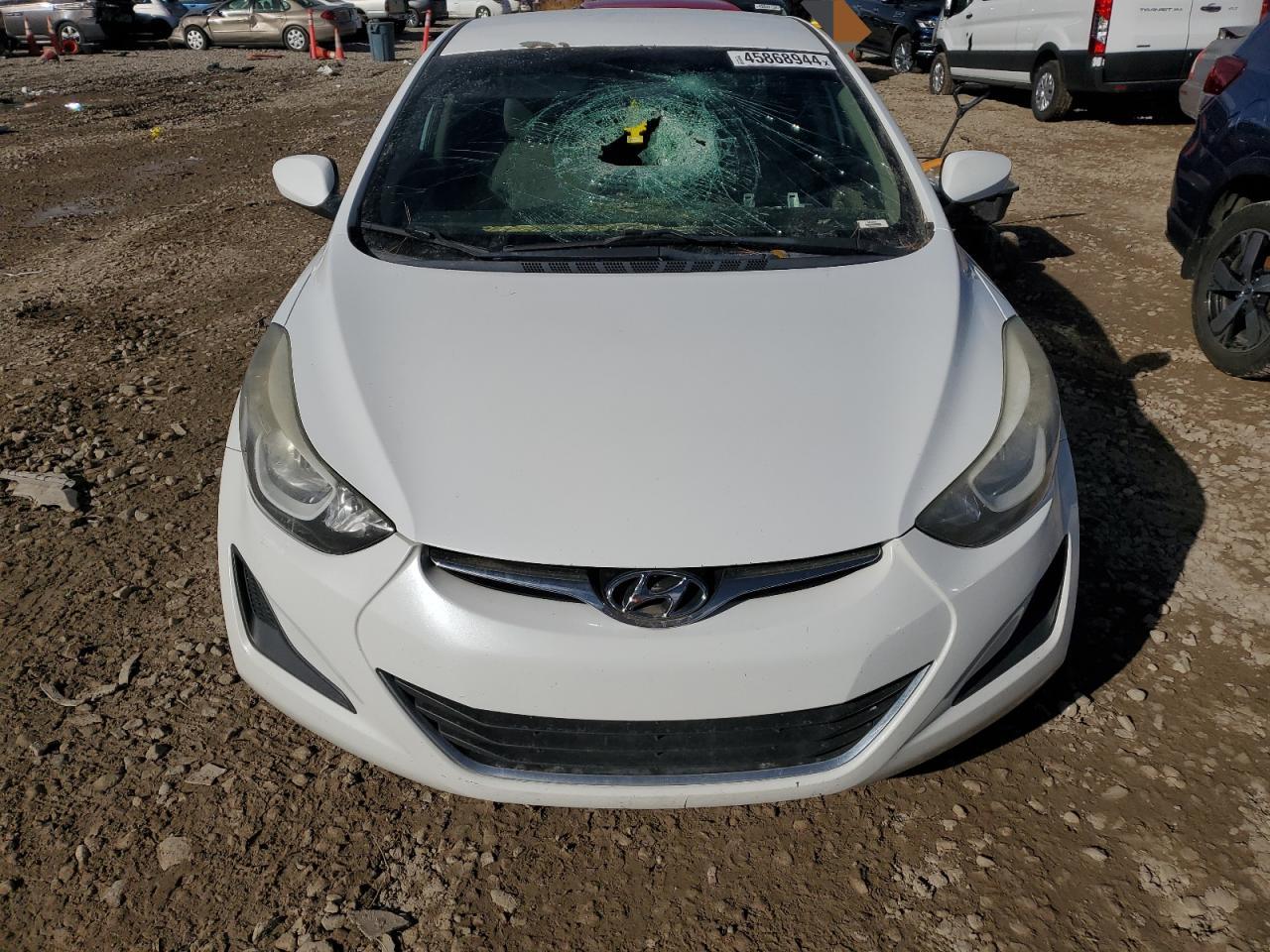 Photo 4 VIN: 5NPDH4AE3FH566418 - HYUNDAI ELANTRA 