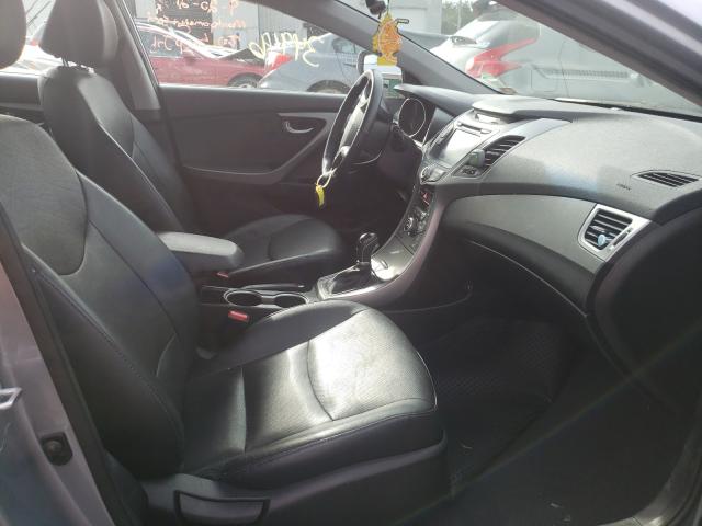 Photo 4 VIN: 5NPDH4AE3FH570582 - HYUNDAI ELANTRA SE 