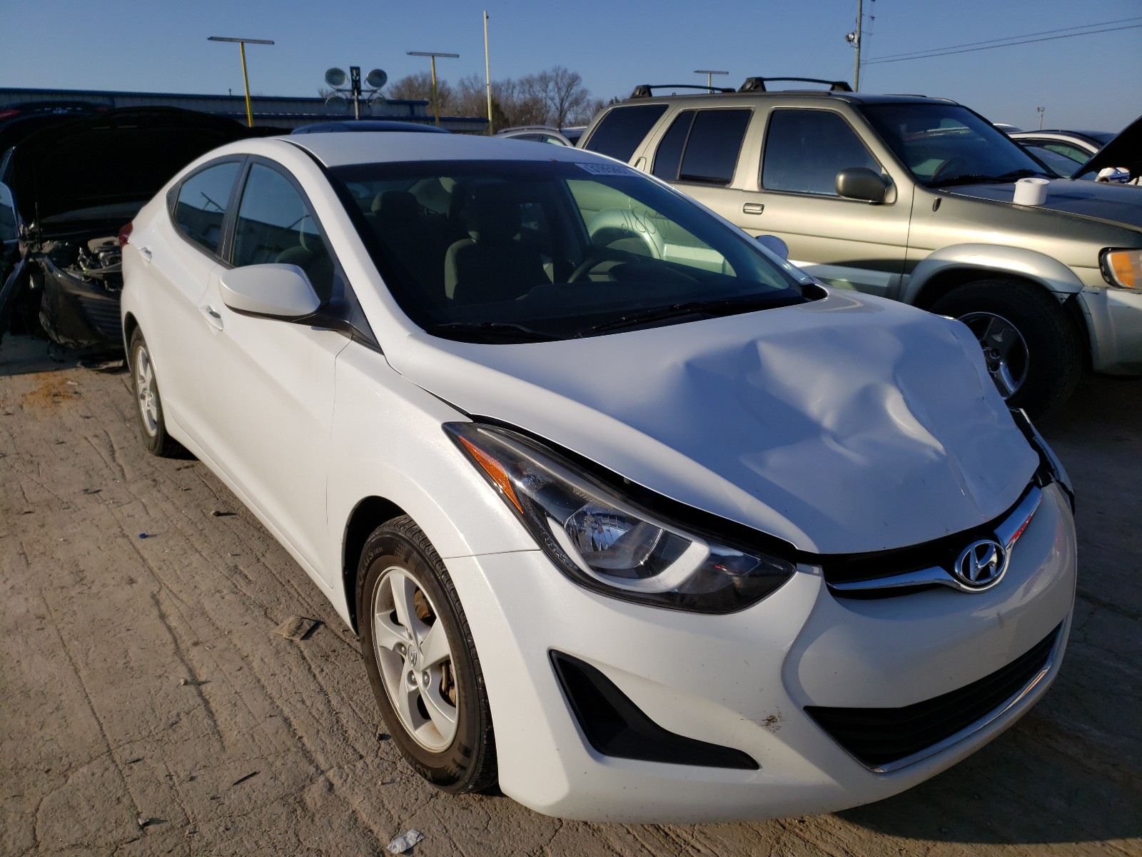 Photo 0 VIN: 5NPDH4AE3FH580500 - HYUNDAI ELANTRA SE 