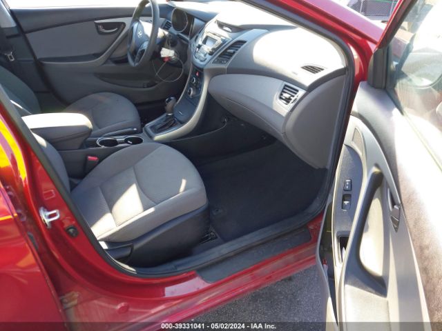 Photo 4 VIN: 5NPDH4AE3FH584711 - HYUNDAI ELANTRA 