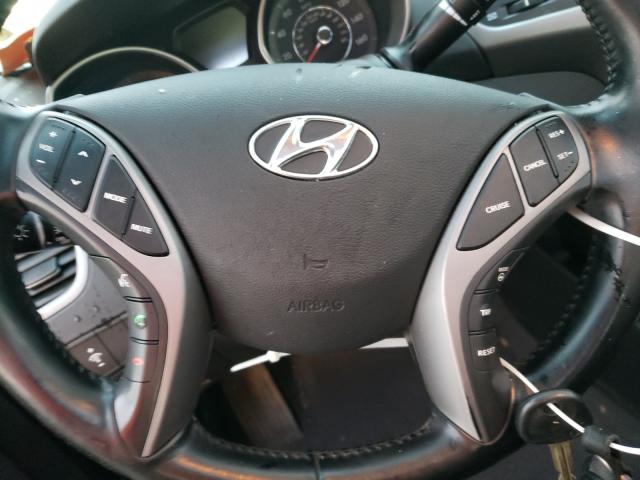 Photo 8 VIN: 5NPDH4AE3FH588208 - HYUNDAI ELANTRA SE 