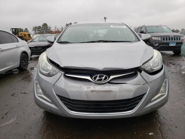 Photo 4 VIN: 5NPDH4AE3FH589116 - HYUNDAI ELANTRA SE 