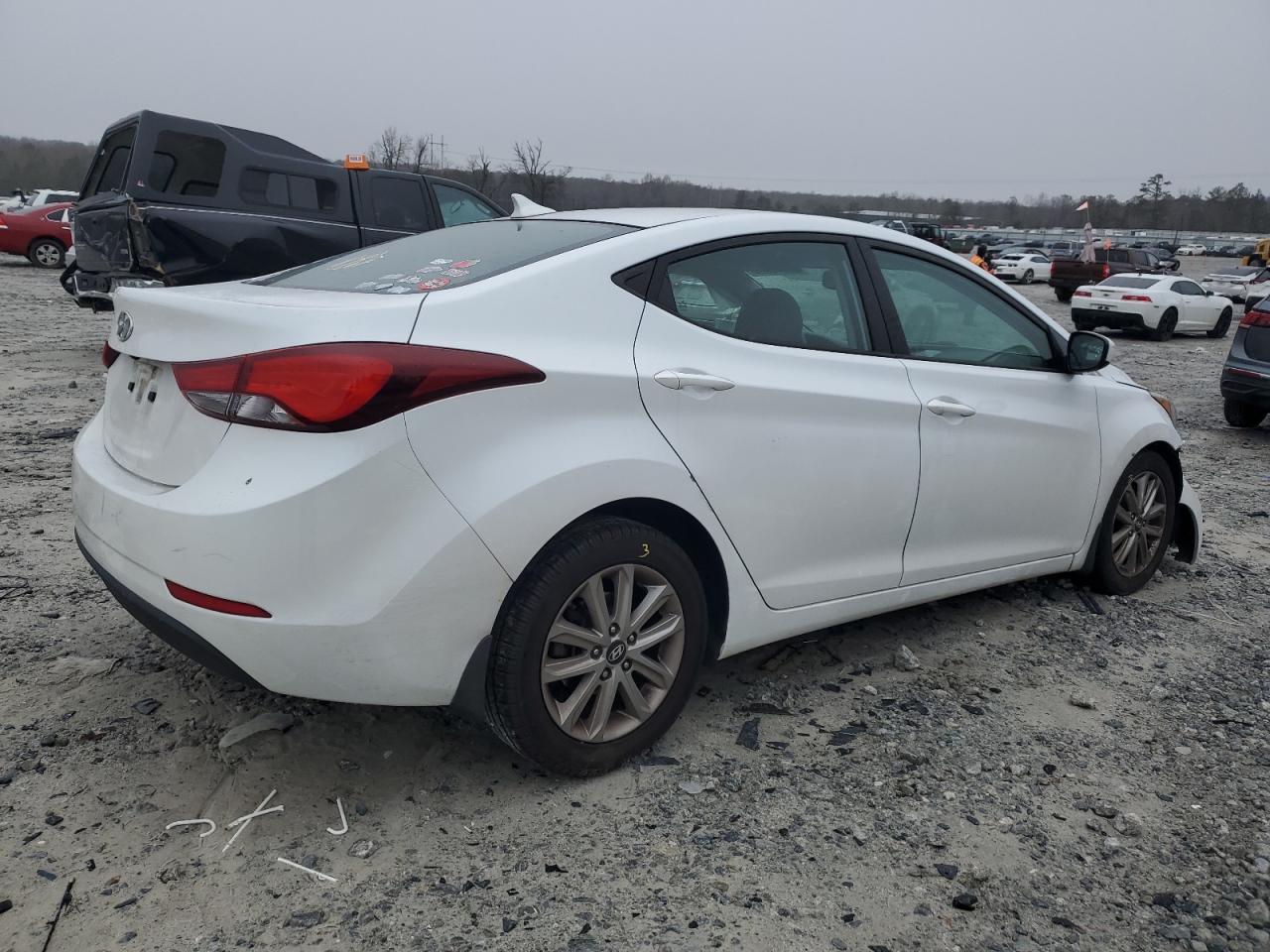 Photo 2 VIN: 5NPDH4AE3FH602026 - HYUNDAI ELANTRA 