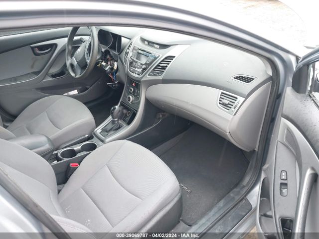 Photo 4 VIN: 5NPDH4AE3FH605587 - HYUNDAI ELANTRA 