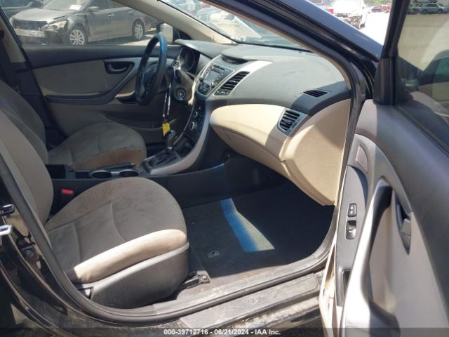 Photo 4 VIN: 5NPDH4AE3FH638220 - HYUNDAI ELANTRA 