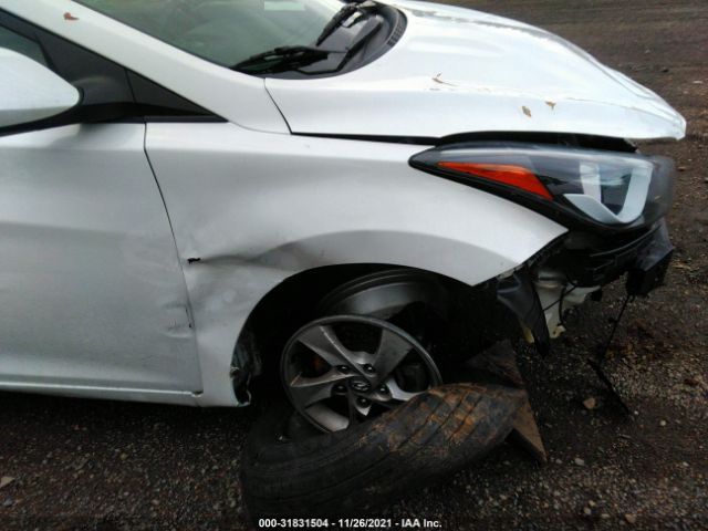 Photo 5 VIN: 5NPDH4AE3FH640260 - HYUNDAI ELANTRA 