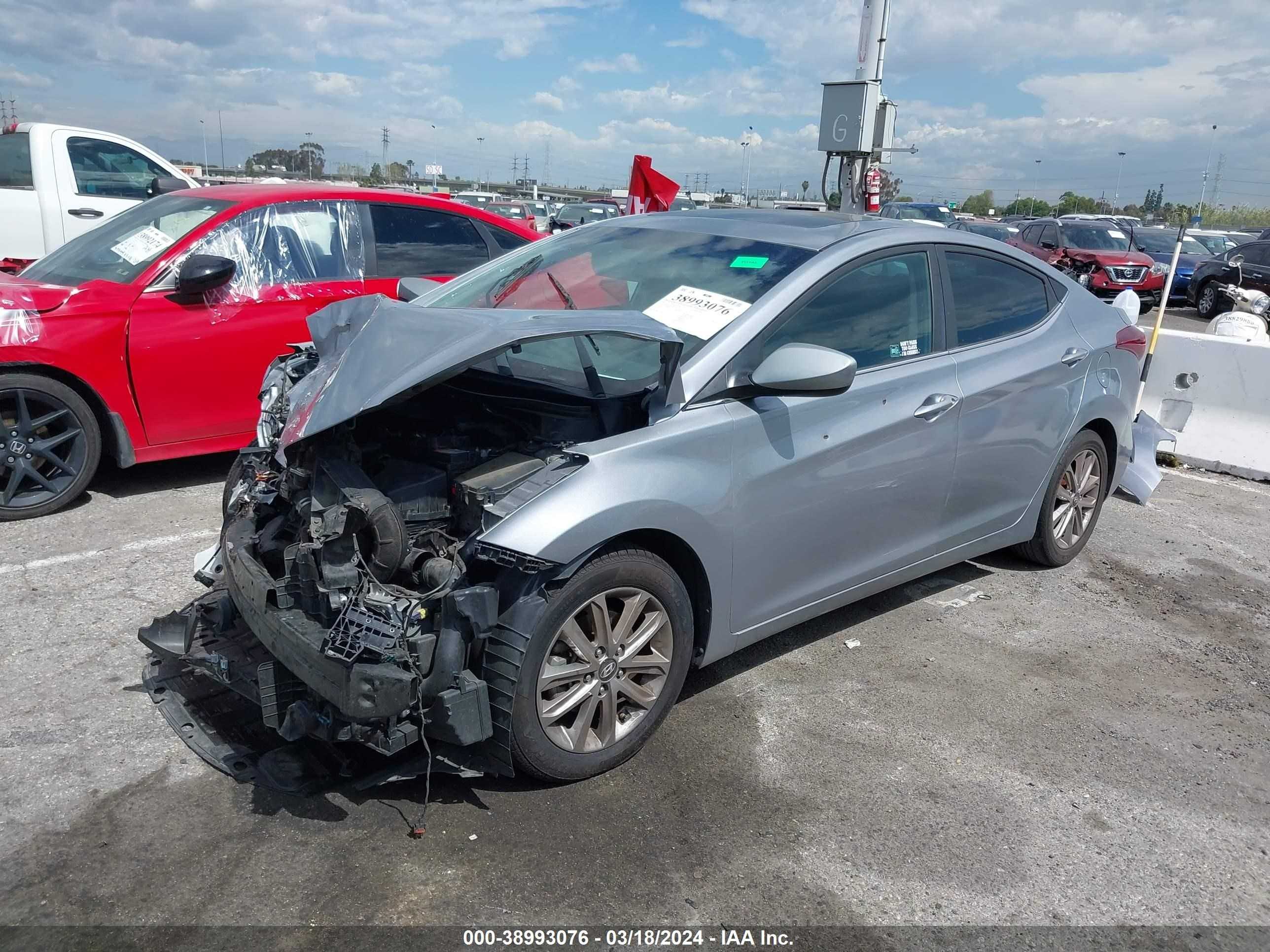 Photo 1 VIN: 5NPDH4AE3FH640985 - HYUNDAI ELANTRA 