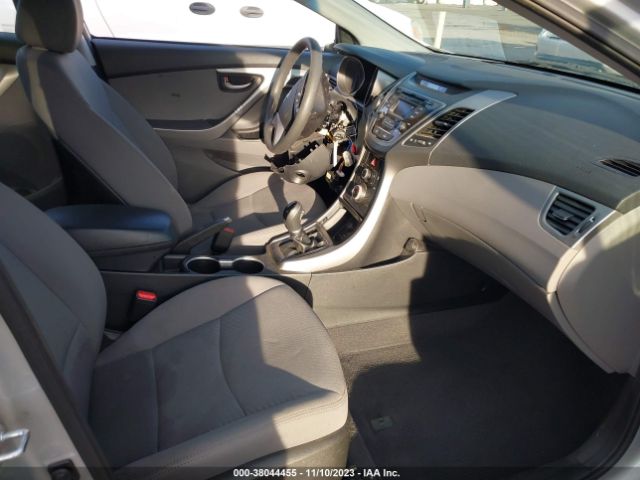 Photo 4 VIN: 5NPDH4AE3FH645507 - HYUNDAI ELANTRA 