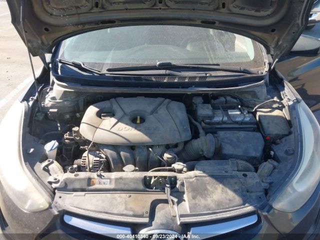 Photo 9 VIN: 5NPDH4AE3FH647645 - HYUNDAI ELANTRA 