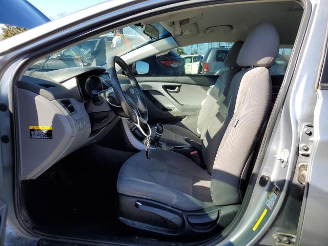 Photo 6 VIN: 5NPDH4AE3FH647998 - HYUNDAI ELANTRA SE 