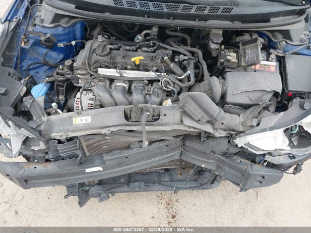 Photo 9 VIN: 5NPDH4AE3FH652442 - HYUNDAI ELANTRA 