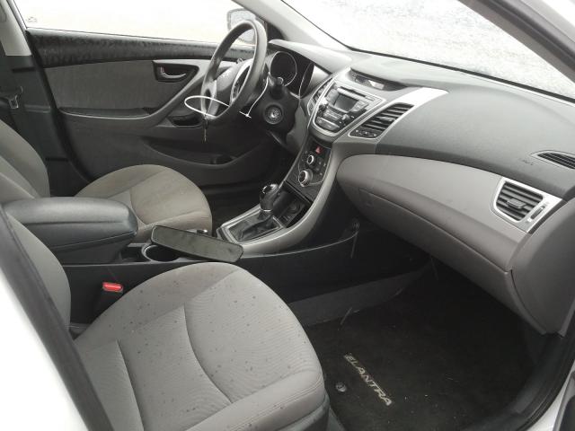 Photo 4 VIN: 5NPDH4AE3GH661773 - HYUNDAI ELANTRA SE 