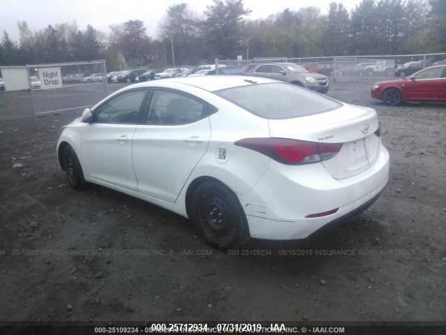 Photo 2 VIN: 5NPDH4AE3GH665533 - HYUNDAI ELANTRA 