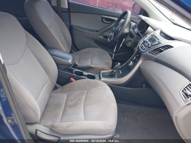 Photo 4 VIN: 5NPDH4AE3GH678220 - HYUNDAI ELANTRA 