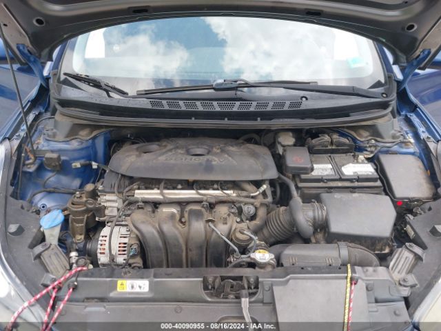 Photo 9 VIN: 5NPDH4AE3GH678220 - HYUNDAI ELANTRA 