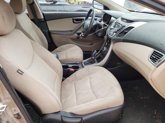 Photo 4 VIN: 5NPDH4AE3GH682767 - HYUNDAI ELANTRA SE 