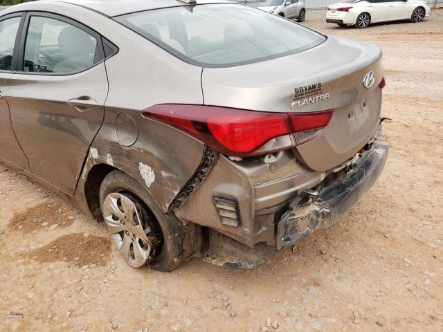 Photo 8 VIN: 5NPDH4AE3GH682767 - HYUNDAI ELANTRA SE 