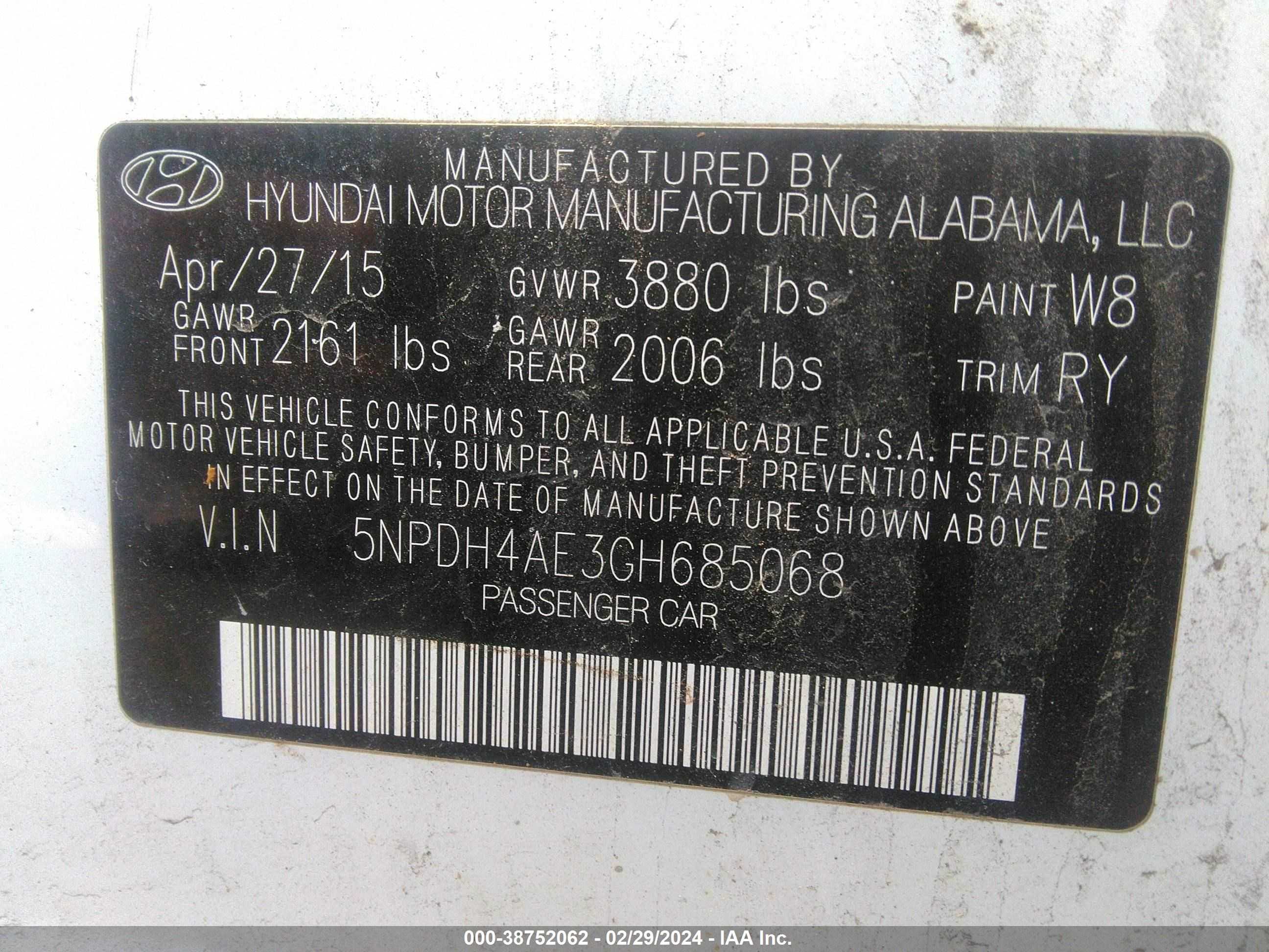 Photo 8 VIN: 5NPDH4AE3GH685068 - HYUNDAI ELANTRA 