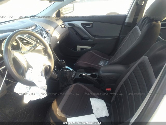 Photo 4 VIN: 5NPDH4AE3GH687130 - HYUNDAI ELANTRA 