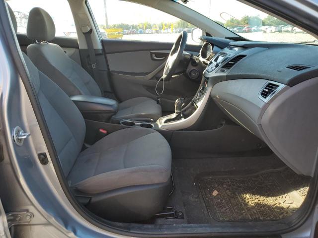 Photo 4 VIN: 5NPDH4AE3GH693543 - HYUNDAI ELANTRA SE 