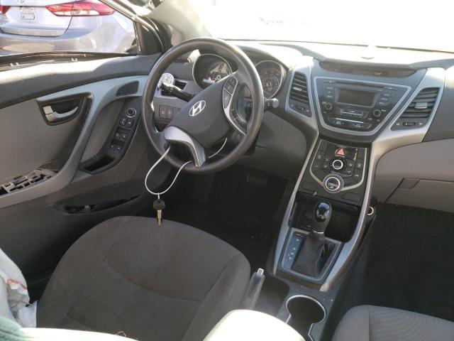 Photo 8 VIN: 5NPDH4AE3GH699990 - HYUNDAI ELANTRA SE 