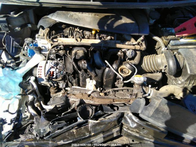 Photo 9 VIN: 5NPDH4AE3GH702645 - HYUNDAI ELANTRA 