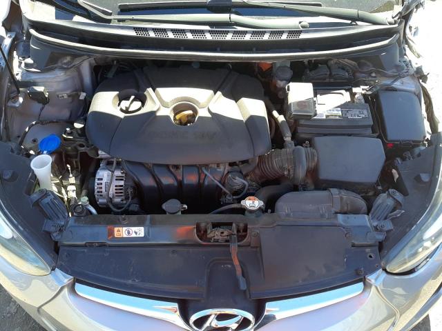 Photo 6 VIN: 5NPDH4AE3GH710003 - HYUNDAI ELANTRA SE 