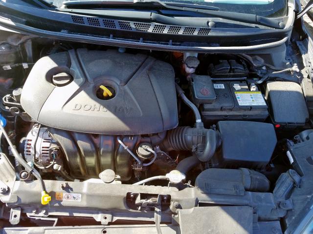 Photo 6 VIN: 5NPDH4AE3GH712964 - HYUNDAI ELANTRA SE 