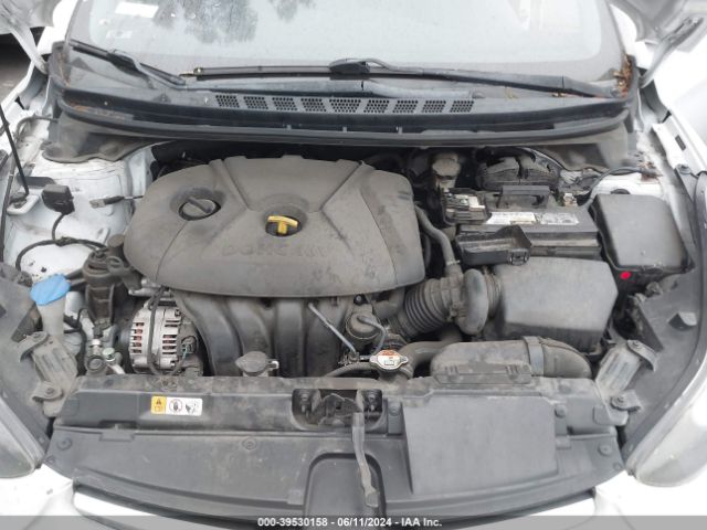 Photo 9 VIN: 5NPDH4AE3GH717050 - HYUNDAI ELANTRA 