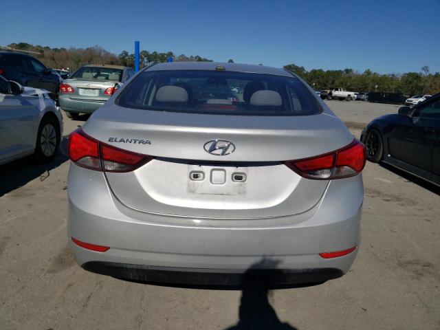 Photo 5 VIN: 5NPDH4AE3GH717226 - HYUNDAI ELANTRA SE 