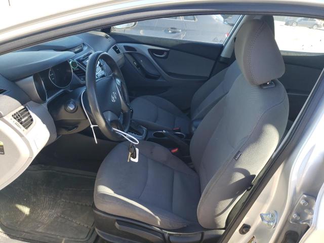 Photo 6 VIN: 5NPDH4AE3GH717226 - HYUNDAI ELANTRA SE 