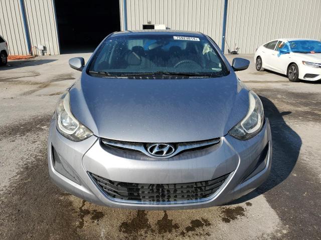 Photo 4 VIN: 5NPDH4AE3GH717730 - HYUNDAI ELANTRA SE 