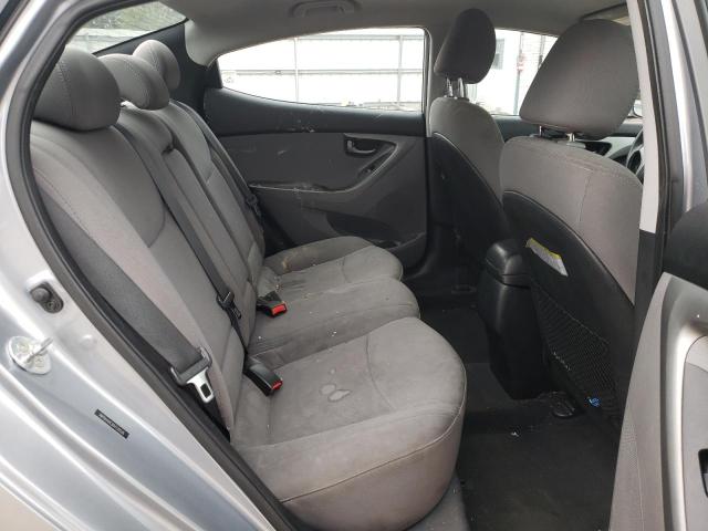 Photo 9 VIN: 5NPDH4AE3GH730526 - HYUNDAI ELANTRA 