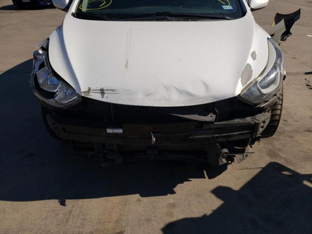 Photo 8 VIN: 5NPDH4AE3GH731448 - HYUNDAI ELANTRA SE 