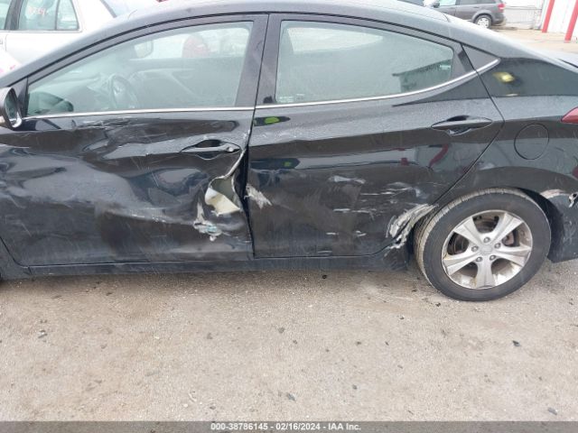 Photo 5 VIN: 5NPDH4AE3GH733975 - HYUNDAI ELANTRA 