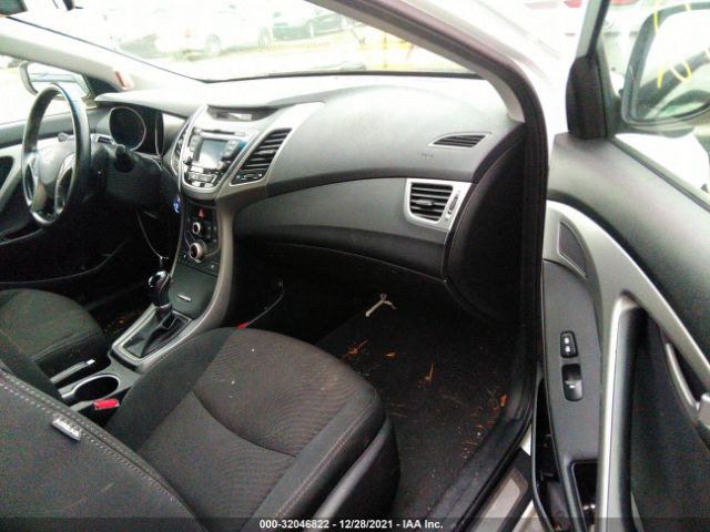 Photo 4 VIN: 5NPDH4AE3GH735502 - HYUNDAI ELANTRA 