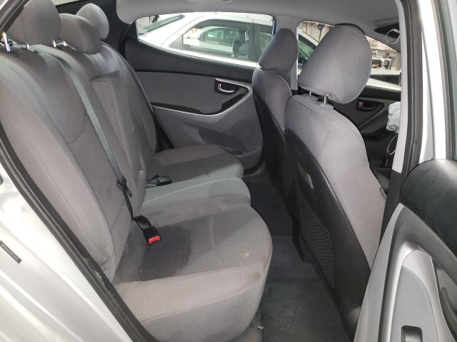 Photo 5 VIN: 5NPDH4AE3GH735533 - HYUNDAI ELANTRA SE 