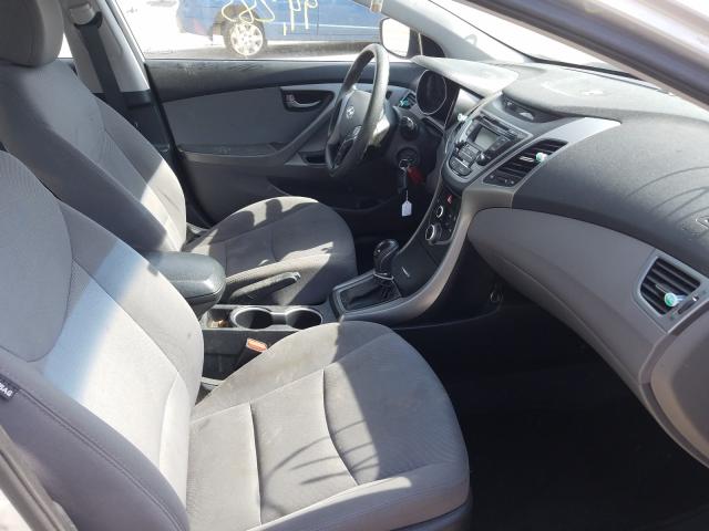 Photo 4 VIN: 5NPDH4AE3GH739405 - HYUNDAI ELANTRA SE 