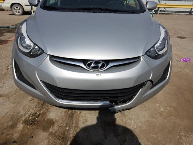 Photo 8 VIN: 5NPDH4AE3GH739405 - HYUNDAI ELANTRA SE 