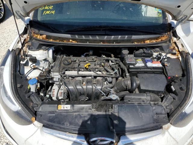 Photo 6 VIN: 5NPDH4AE3GH745835 - HYUNDAI ELANTRA SE 