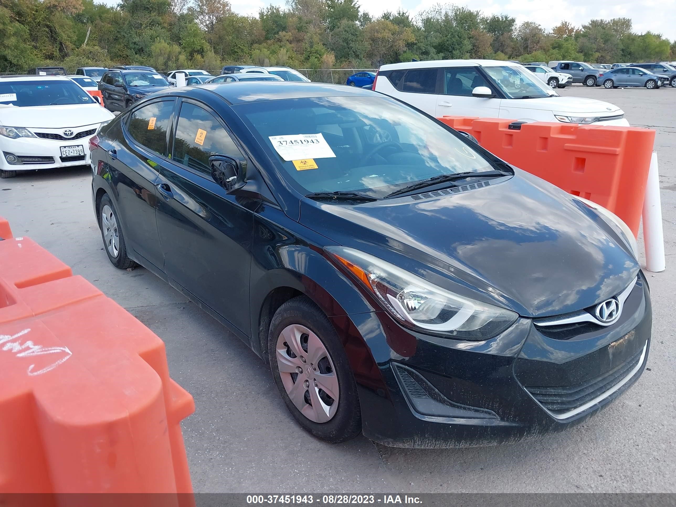 Photo 0 VIN: 5NPDH4AE3GH751070 - HYUNDAI ELANTRA 