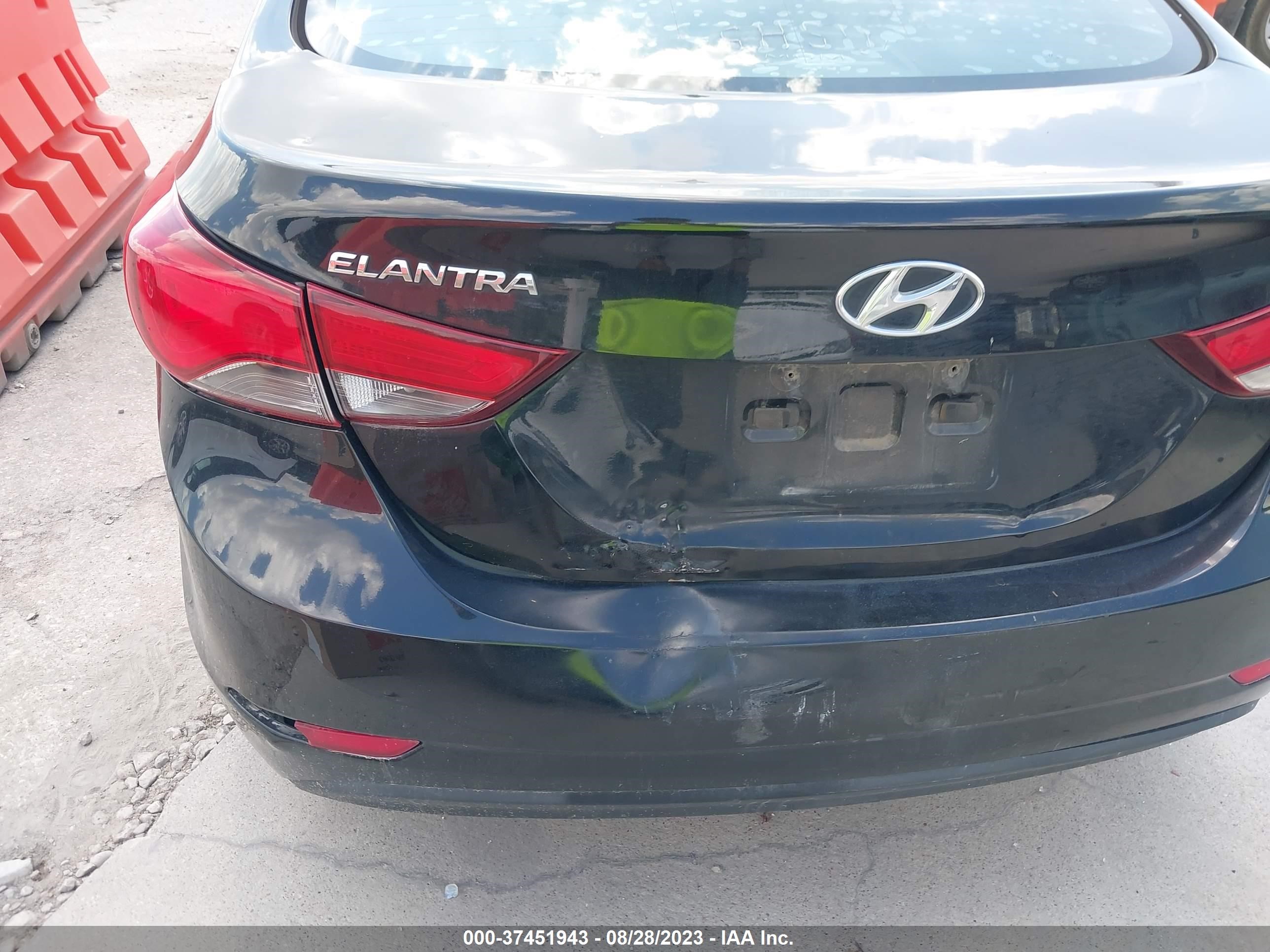 Photo 5 VIN: 5NPDH4AE3GH751070 - HYUNDAI ELANTRA 