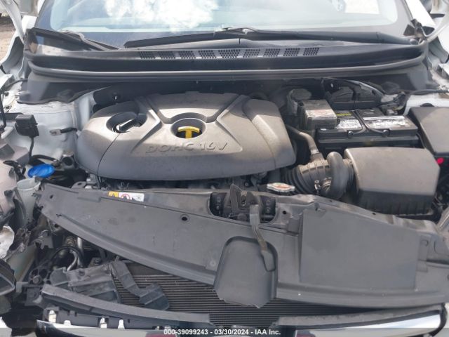 Photo 9 VIN: 5NPDH4AE3GH751134 - HYUNDAI ELANTRA 